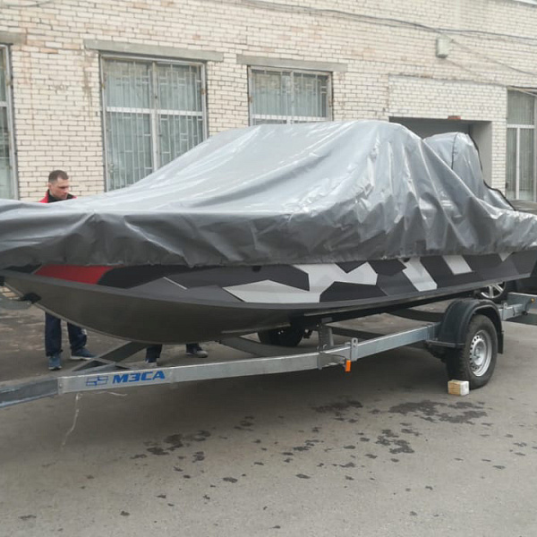 Моторная лодка